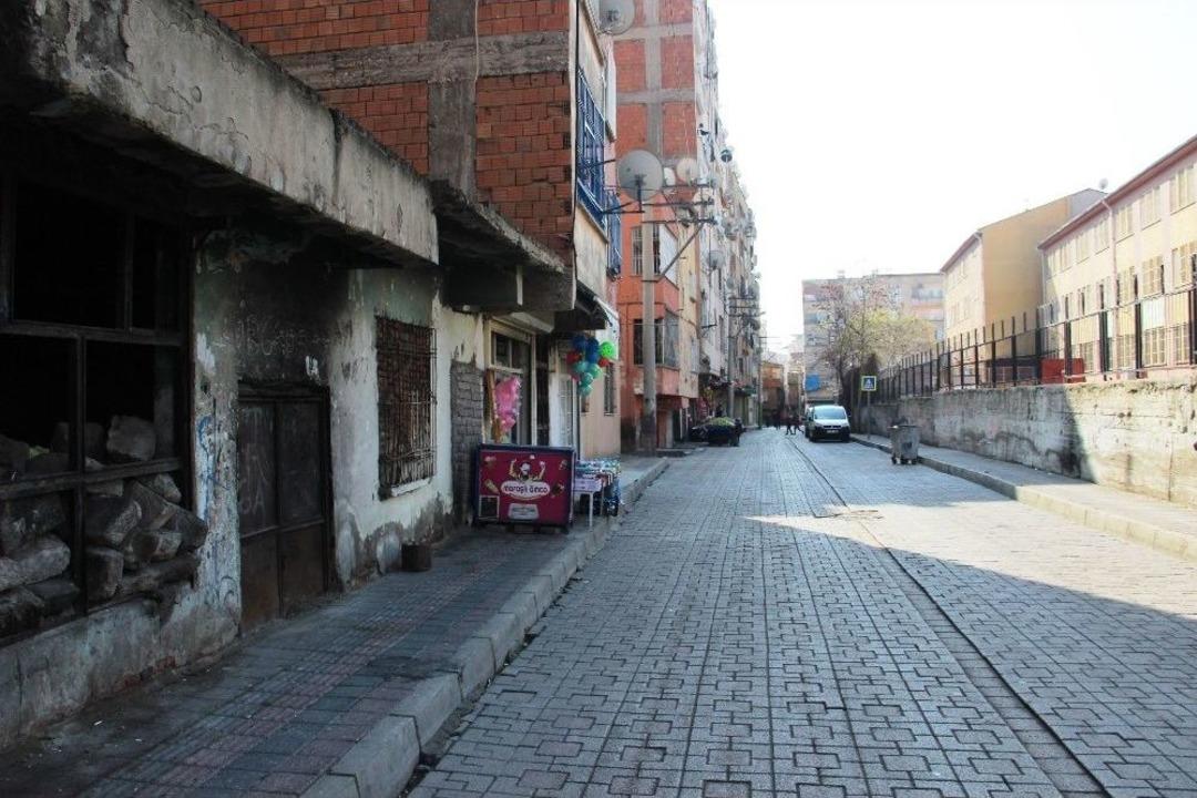 Bu İl&ccedil;ede Vatandaşlar Sokağa &Ccedil;ıkmaya Korkuyor