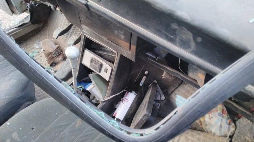 Denizli’de İki Otomobil Kafa Kafaya Çarpıştı: 5 Yaralı