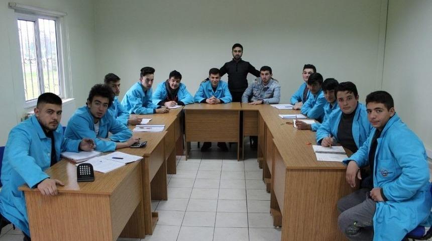 Beyaz Kalpler&rsquo;de Elektrik Pano Mont&ouml;rl&uuml;ğ&uuml; Kursu A&ccedil;ıldı