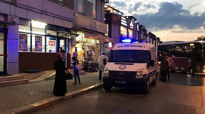 Sakarya&rsquo;da Şehir Merkezinde Silahlı Saldırı: 1 Yaralı