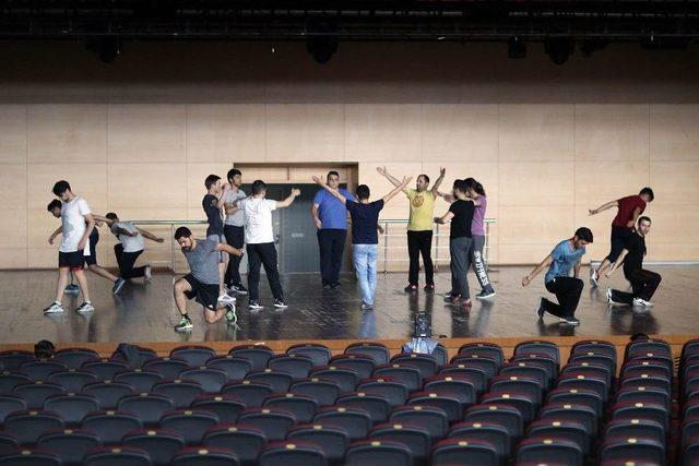 Tubil Halk Dansları Topluluğu Birincilik Yolunda 1