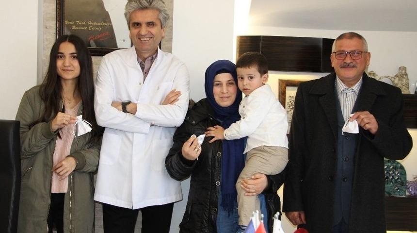 Evlilik &Ouml;ncesi İlk Takılarını Aldılar