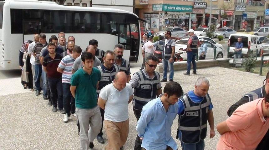 Darbeci Askerlere Destek İ&ccedil;in Dua Ve Sms G&ouml;nderen Fet&ouml; &Uuml;yelerine Hapis Cezası