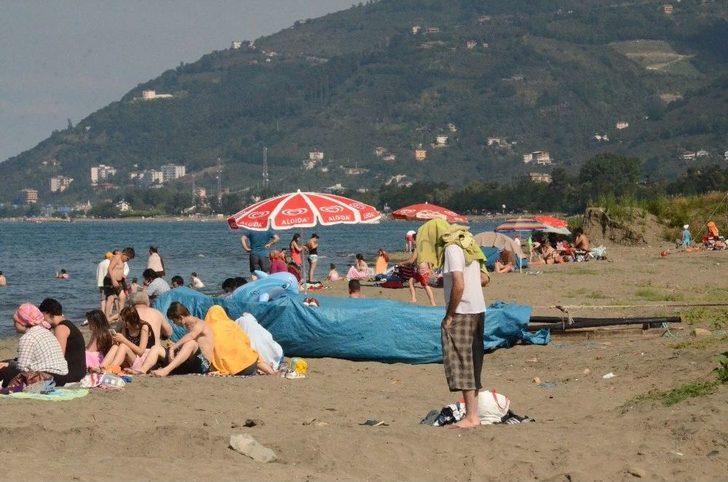 Sıcaktan Bunalanlar Denize Akın Etti G4