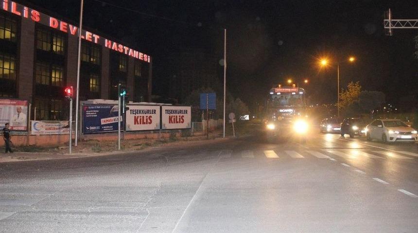 Münbiç İle Tel Rıfat Sınırına Sevkıyat Sürüyor