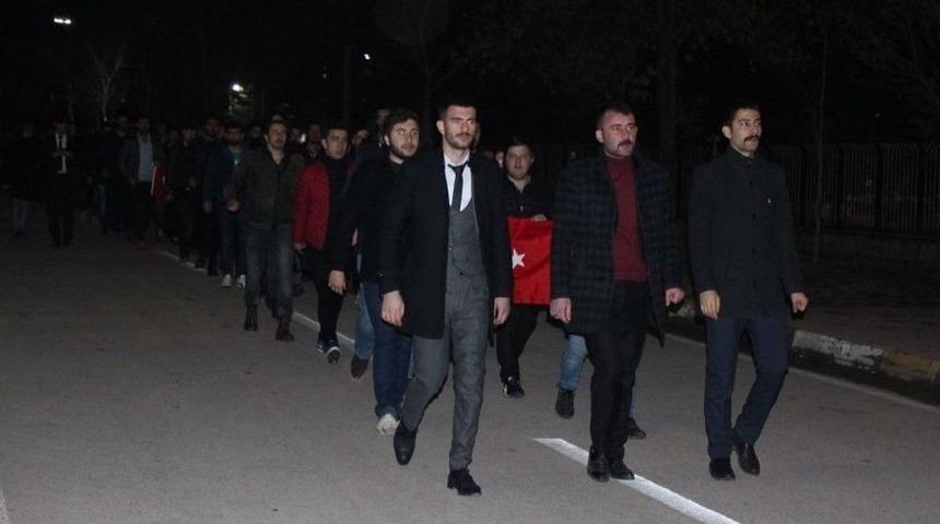 Fırat Kalkanı Harekatı Şehitleri İ&ccedil;in Y&uuml;r&uuml;d&uuml;ler