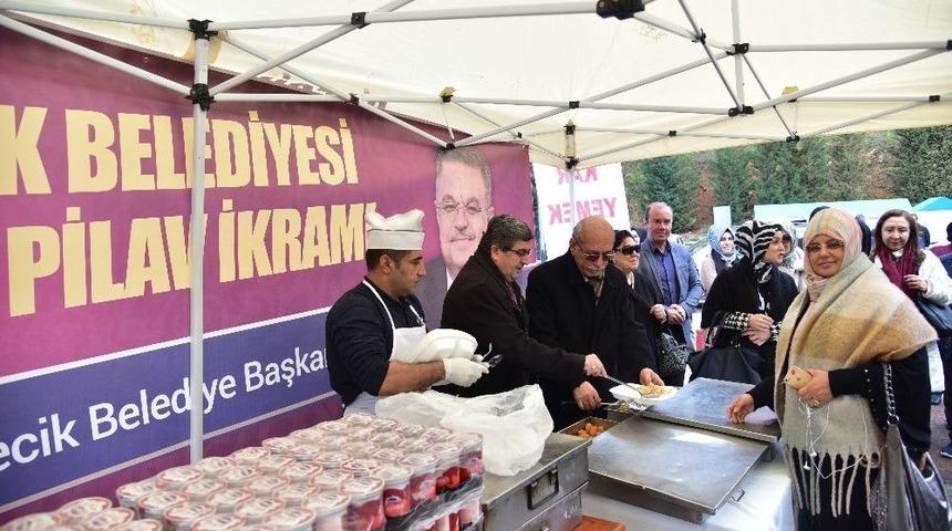 Bilecik Belediyesi&rsquo;nden Şifalı Pilav İkramı