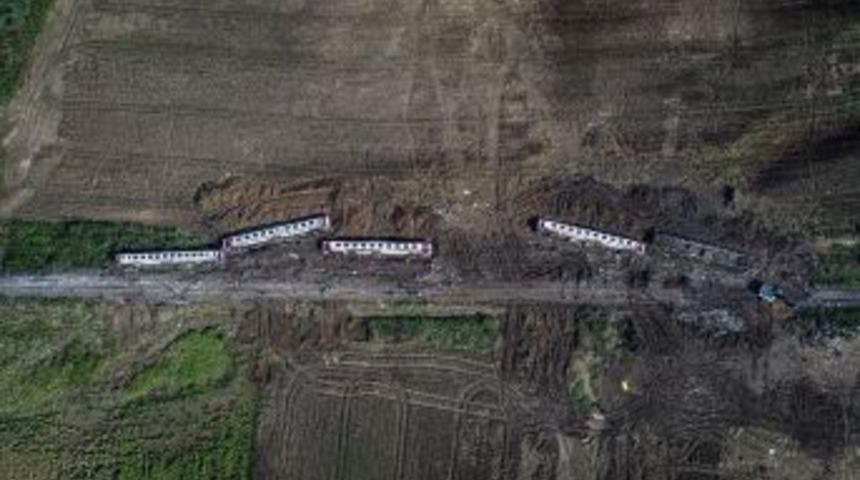 (&ouml;zel) Tren Faciası Sonrası Oluşan Enkaz, Havadan G&ouml;r&uuml;nt&uuml;lendi