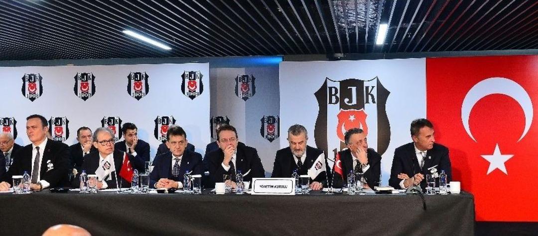 Fikret Orman: &ldquo;vardar Ovası Şarkısı &Ccedil;alalım Diyenler Oldu, Beşiktaş&rsquo;a Yakışır Mı&rdquo;