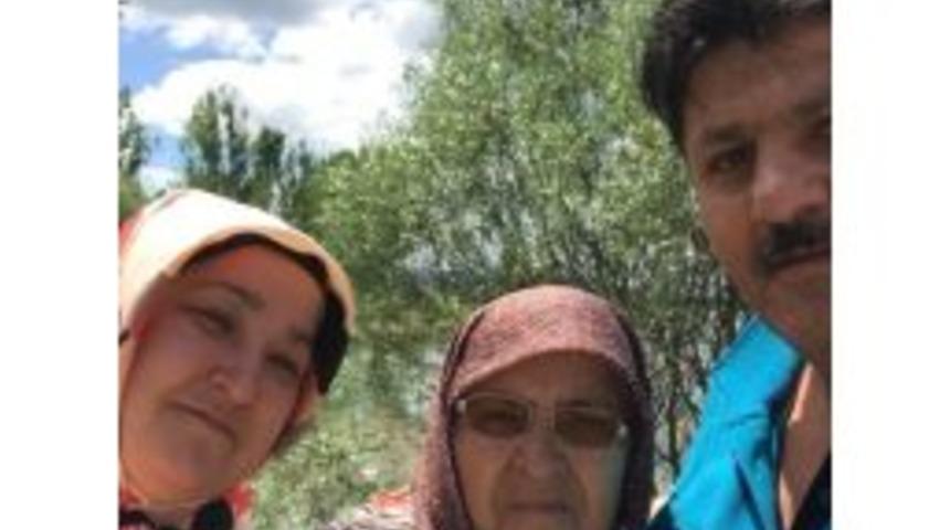 Fatih&rsquo;te Bilezikleri İ&ccedil;in &Ouml;ld&uuml;r&uuml;len Yaşlı Kadının Cenazesi Ailesine Teslim Edildi