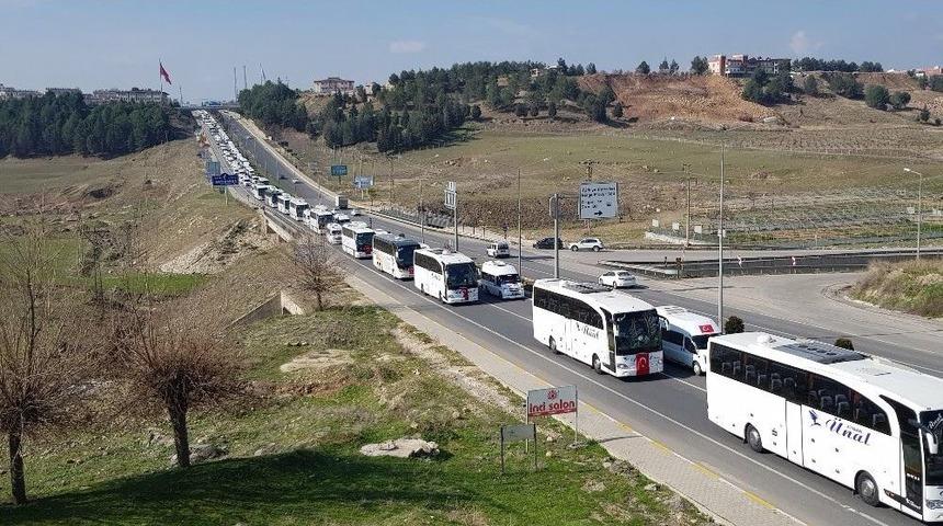 Adıyaman&rsquo;da Y&uuml;zlerce Ara&ccedil; İle Afrin&rsquo;e Destek Konvoyu D&uuml;zenlendi