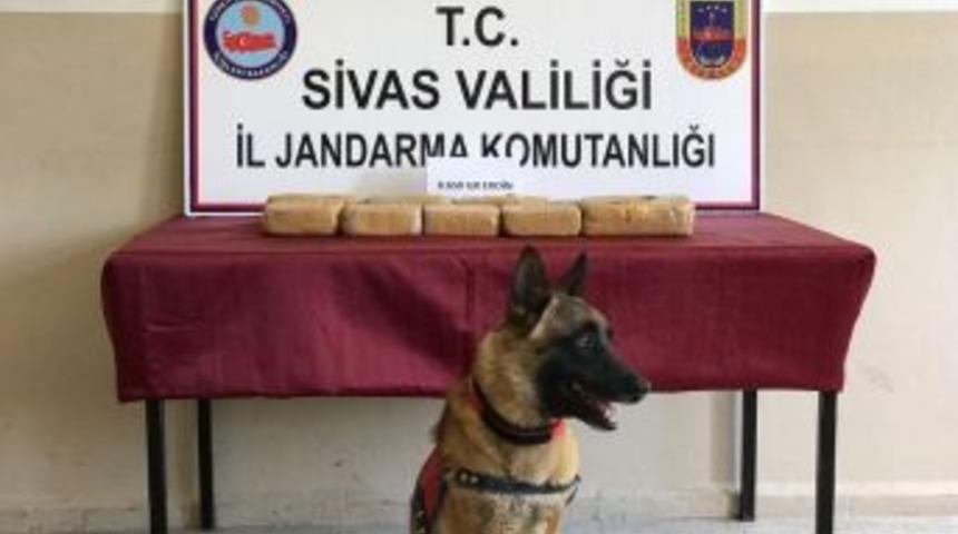 Sivas&rsquo;ta 8 Kilo 650 Gram Eroin Ele Ge&ccedil;irildi