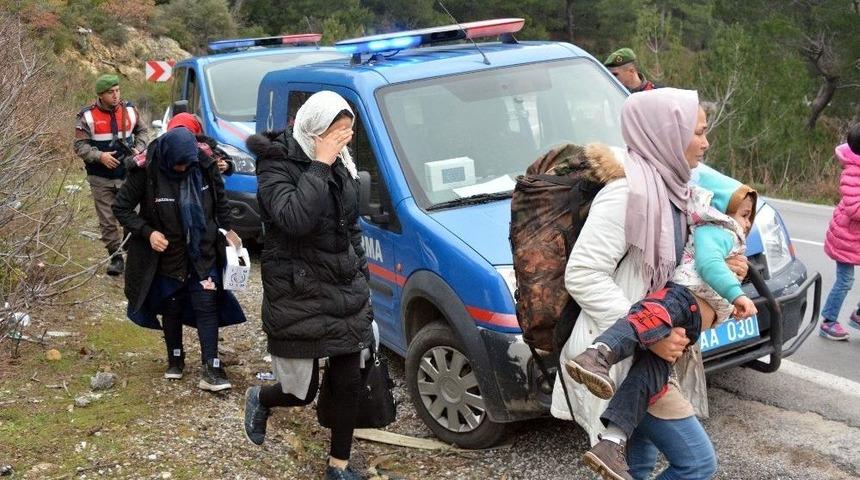 &Ccedil;anakkale&rsquo;de 38 Ka&ccedil;ak Yakalandı