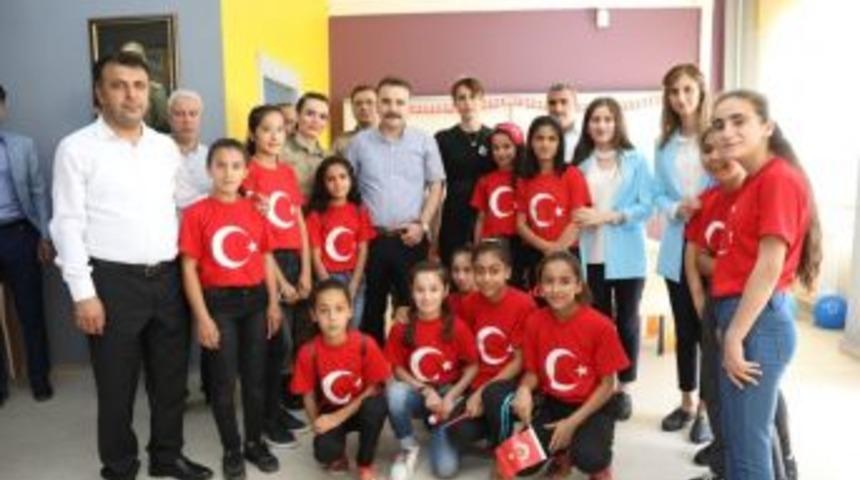 Şehidin Adı K&uuml;t&uuml;phanede Yaşatılacak