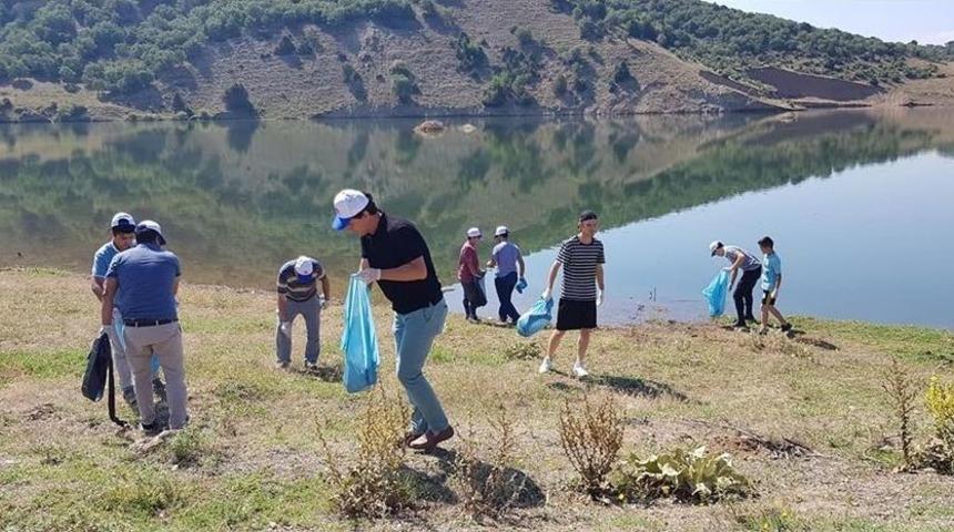 Hocalar Devlethan Barajı &Ccedil;evresinde Temizlik &Ccedil;alışması