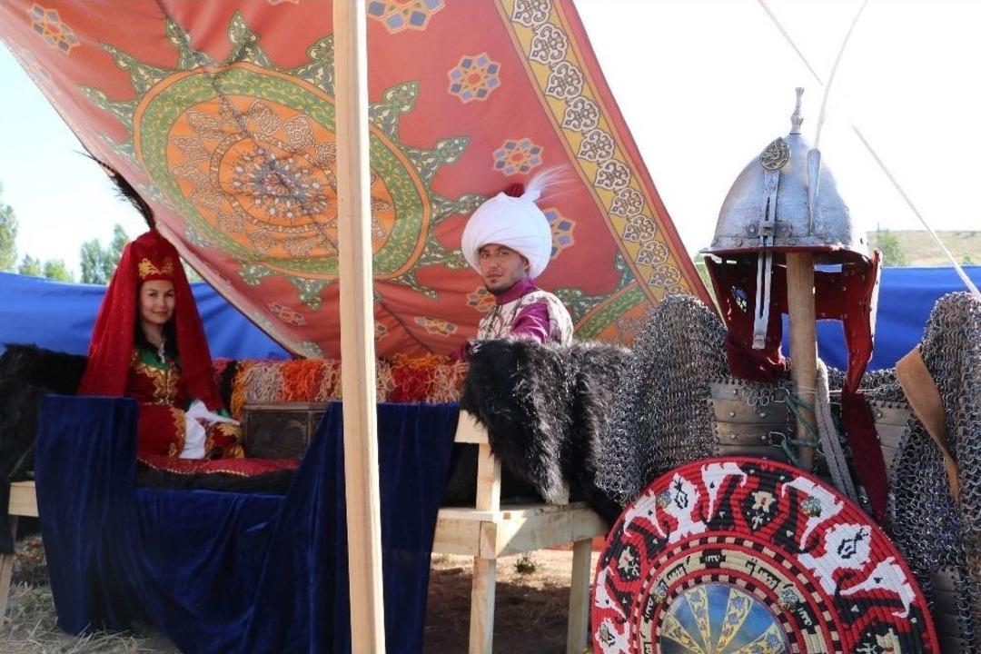 Bu Da T&uuml;rk D&uuml;ğ&uuml;n&uuml;