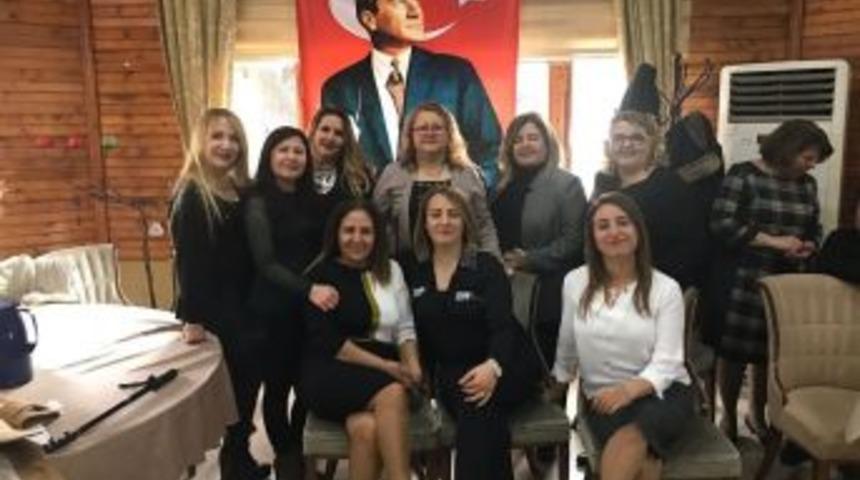 T&uuml;rk Kadınlar Birliği Kahvaltıdan Elde Ettiği Geliri Mehmet&ccedil;ik Vakfına Bağışladı