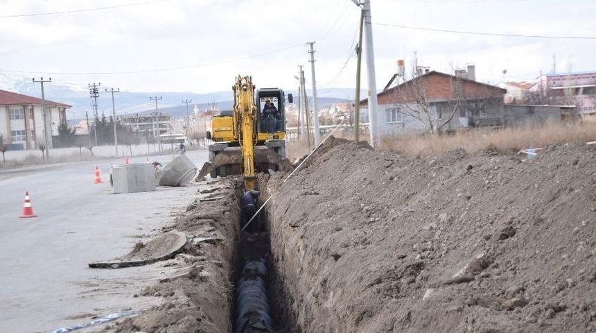 Şuhut Belediyesi Ekiplerinin Atık Su Kanalizasyon &Ccedil;alışmaları