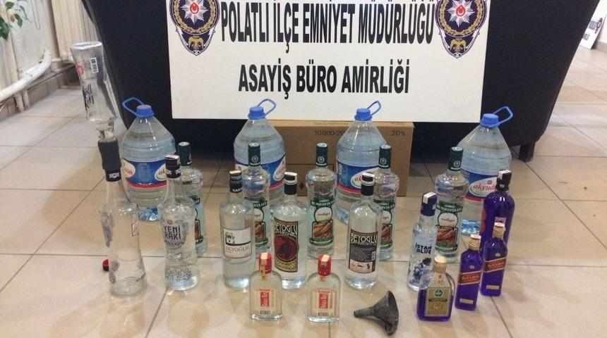 Ankara’da Kaçak 124 Şişe İçki Ele Geçirildi