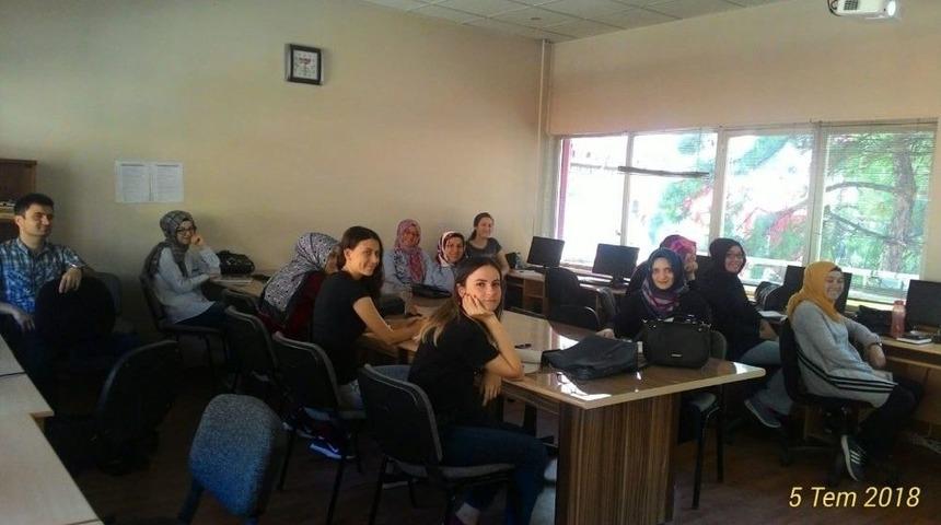 Saphane&rsquo;de &Ouml;ğretmenlere &rsquo;&ouml;zel Eğitim Uygulamaları&rsquo; Kursu