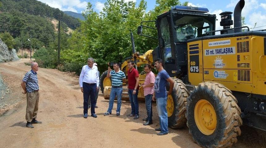 Kumluca Altınyaka-&ccedil;altı Yolu Asfalta Hazırlanıyor