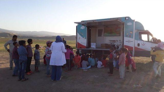 Yerk&ouml;y&rsquo;de G&ouml;&ccedil;men Kuşlar Projesi İle Tarım İş&ccedil;ilerinin &Ccedil;ocuklarına Sağlık Eğitimi Verildi 1