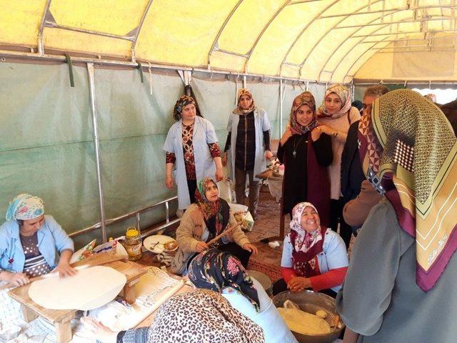 Mehmet&ccedil;ik Yararına Kermes 1