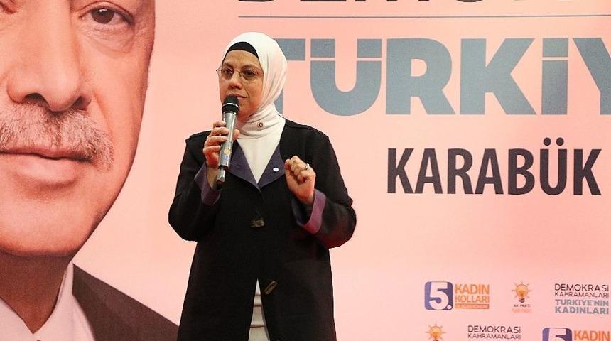 Ak Parti Genel Başkan Yardımcısı Ravza Kavakcı Kan:
