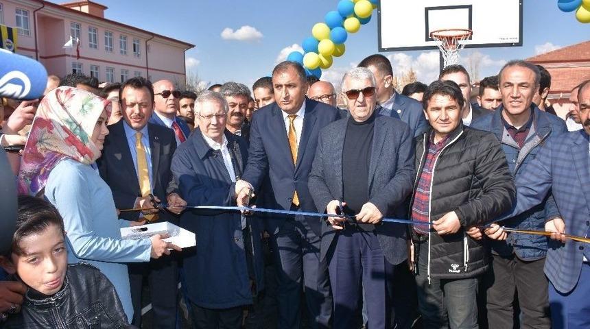 Aziz Yıldırım, Aksaray&rsquo;da Pota Ve Dernek A&ccedil;ılışı Yaptı