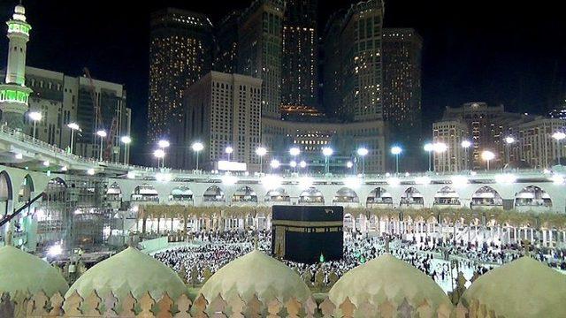 Kabe&rsquo;ye G&ouml;kdelen Kuşatması 1