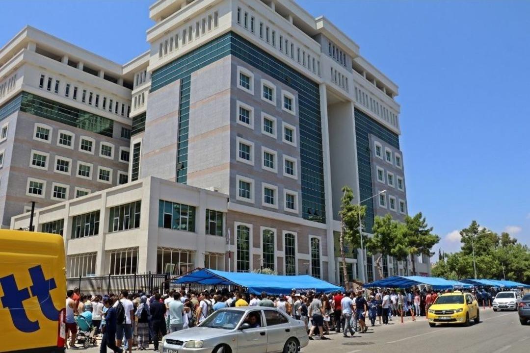 İş İ&ccedil;in Kadro Sayısının 7 Katı Başvuru Oldu