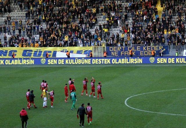 Gaziantepspor’a Ankaragücü Taraftarı Sahip Çıktı