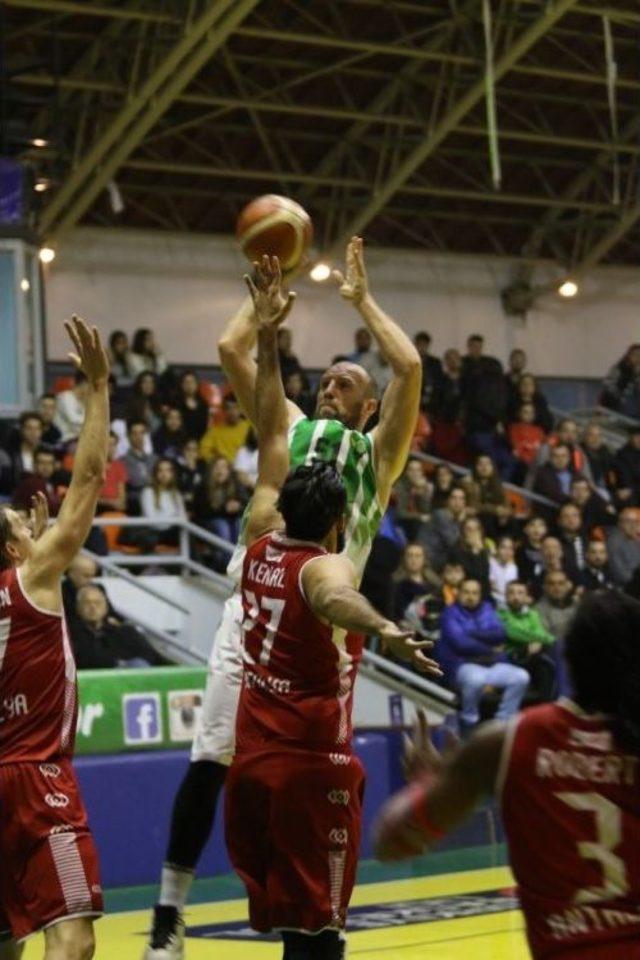 Türkiye Erkekler Basketbol 1. Ligi: Akhisar Bld.: 79 - Antalyaspor: 68