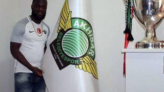 (özel Haber) Elvis Manu: “süper Lig’de Futbolcu Olabilmek İçin Savaşmanız Gerekiyor”