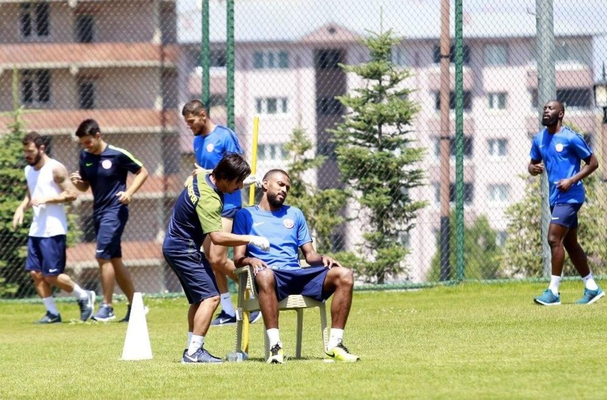 Antalyasporlu Futbolcular Laktat Testinden Ge&ccedil;ti