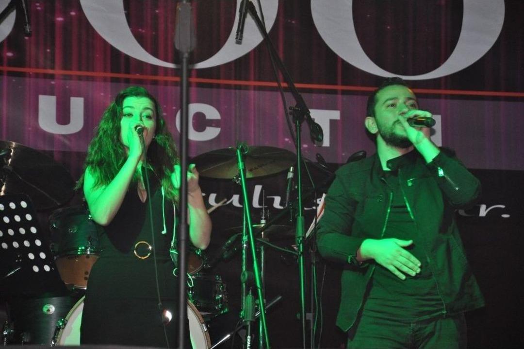 Kars&rsquo;ta Grup İmera Ve Ece Se&ccedil;kin Sevenlerini Coşturdu