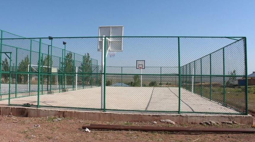 Saray’a Spor Kompleksleri