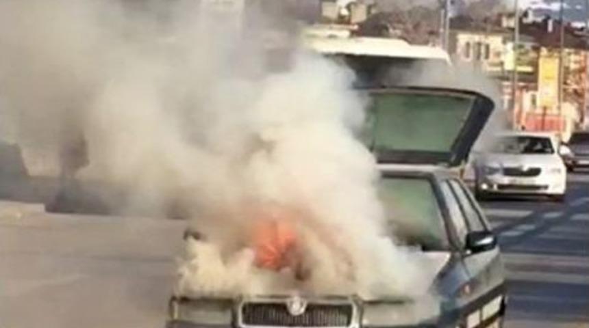 Erzurum&rsquo;da Yanan Otomobil K&uuml;le D&ouml;nd&uuml;