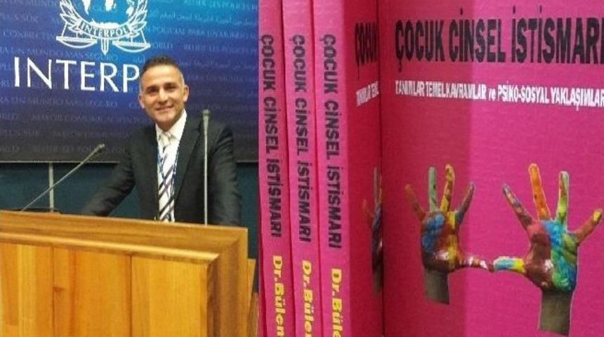 Interpol G&ouml;revlisinden &rsquo;&ccedil;ocuk Cinsel İstismarı&rsquo; Kitabı