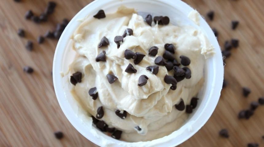 Çikolatalı, Fıstık Ezmeli Yoğurt