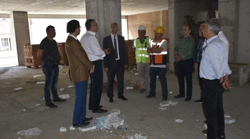 Kale Ve Altıntaş K&uuml;lt&uuml;r Merkezini İnceledi