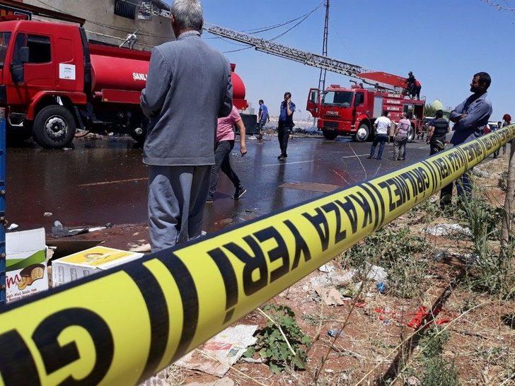 Şanlıurfa’da Gıda Deposunda Yangın G1