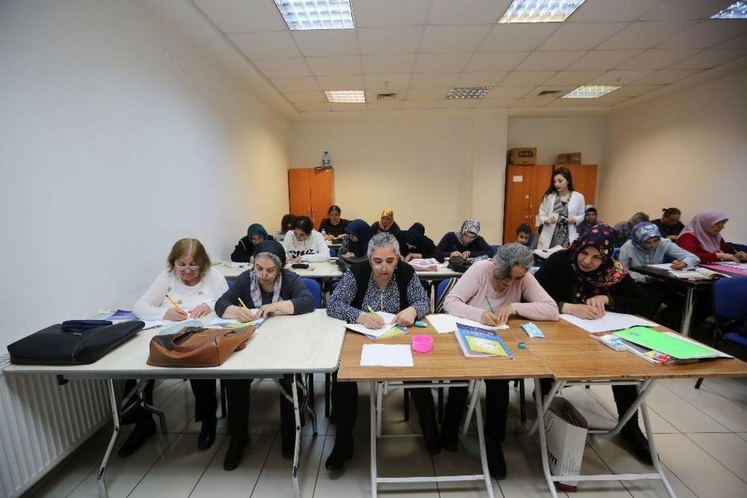 Yenimahalle&rsquo;de &Ouml;ğrenmenin Yaşı Yok