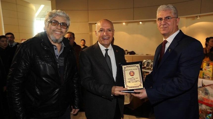 Yenimahalle&rsquo;de Kuşlar G&ouml;r&uuml;c&uuml;ye &Ccedil;ıktı