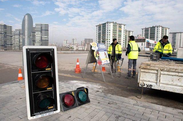 Başkent’te 70 Kavşağa Sinyalizasyon Sistemi Kuruluyor