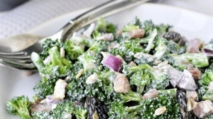 Soslu Sebze Salatası