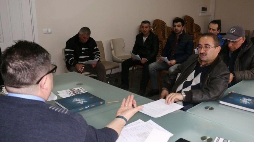 Ey&uuml;psultan Belediyesi İşsizlere İş Bulmaya Devam Ediyor