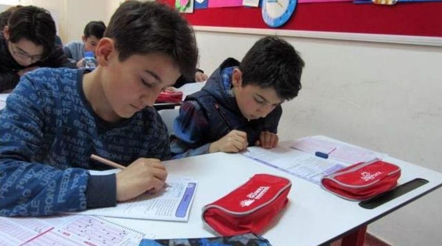 Yozgat &Ccedil;&ouml;z&uuml;m Koleji&rsquo;nin Bursluluk Sınavı Yoğun İlgi G&ouml;rd&uuml;