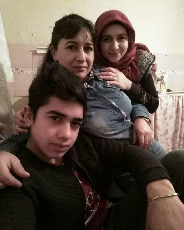 Tren Kazasında Hayatını Kaybeden Ayşe Başaran Ve Erg&uuml;n Kerpi&ccedil; Son Yolculuğuna Uğurlandı 2