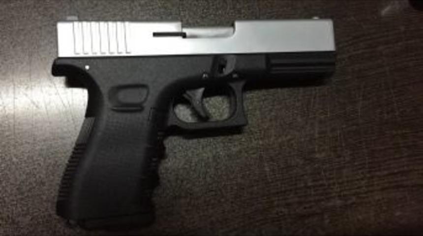 Şüphe Üzerine Yapılan Aramada Seri Numarası Silinmiş Tabanca Yakalandı
